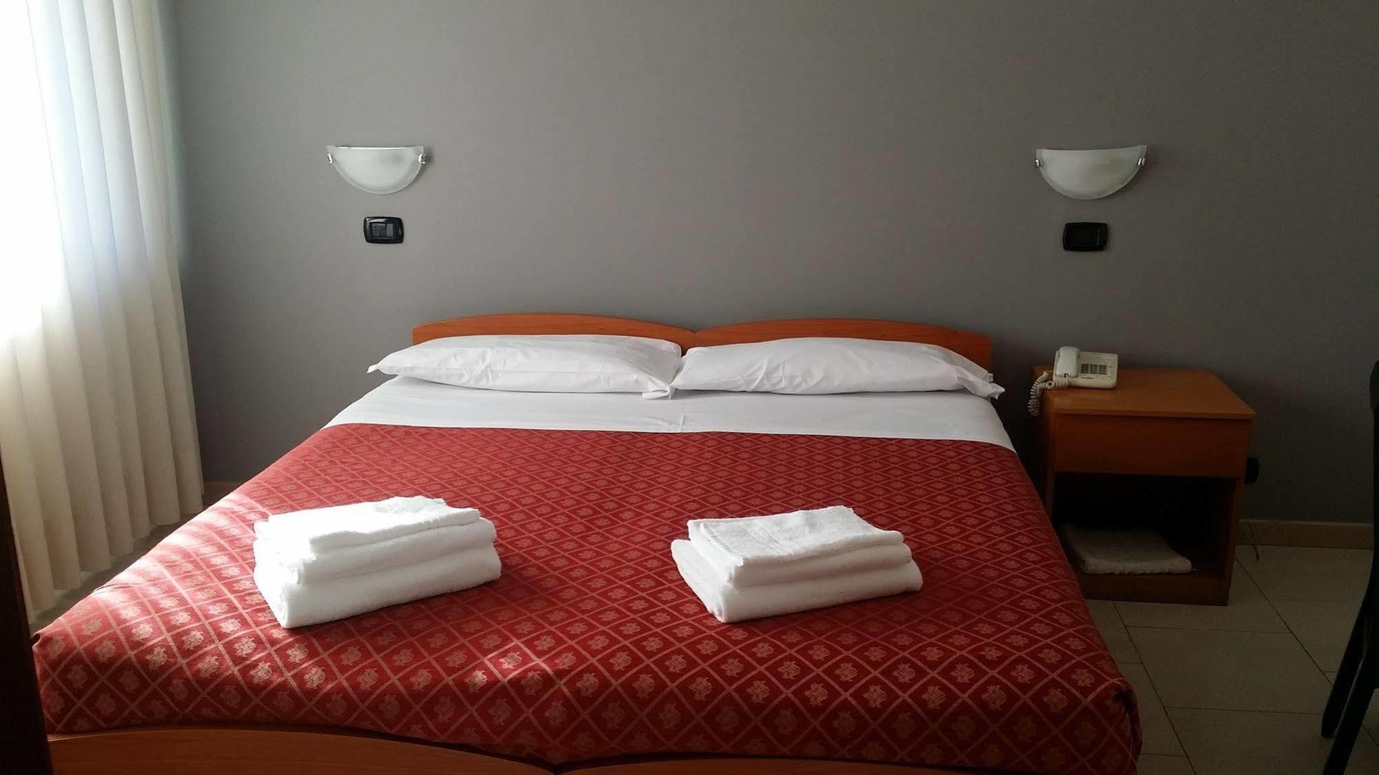 Flying Hotel